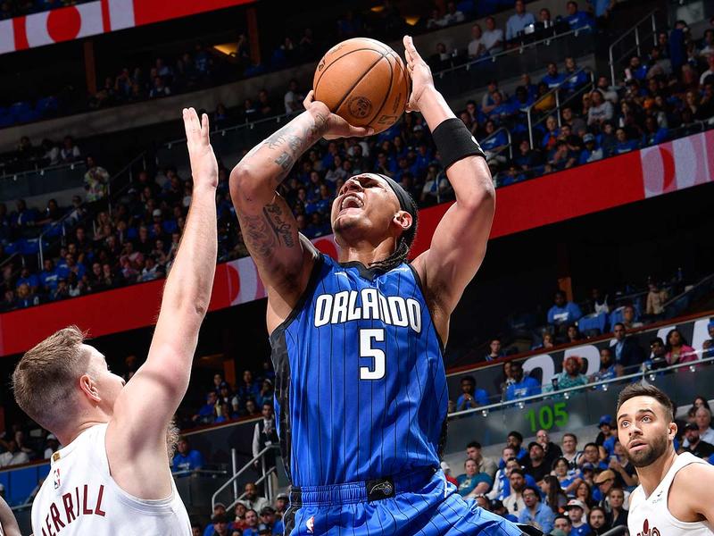 En Orlando todo es más sencillo para los Magic, 121-83 [2-1]