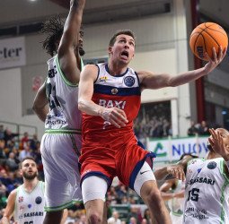 El BAXI Manresa se estrena fuera de casa (73-74)