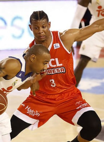 Victoria y liderato en Manresa del Real Madrid (80-91)