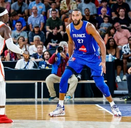 Canadá se impone ante Francia a pocos días de los Juegos, 85-73