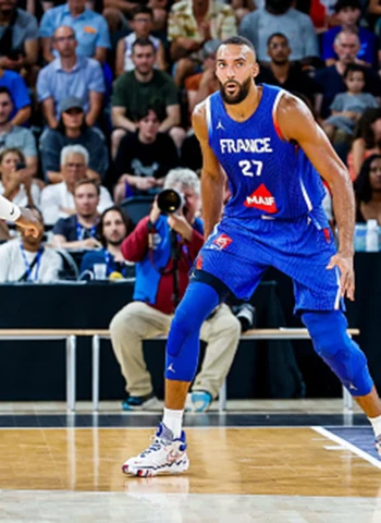 Canadá se impone ante Francia a pocos días de los Juegos, 85-73