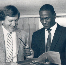 Las cifras del primer contrato de Michael Jordan