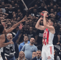 Nemanja Nedovic decide el derbi serbio (73-76)