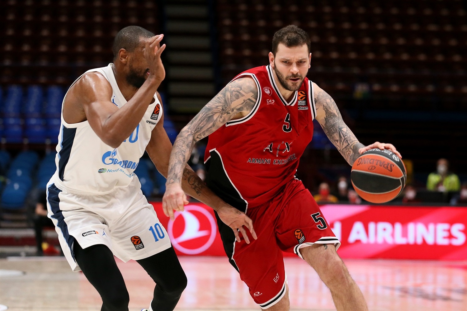 El Milán extiende su racha a costa del Zenit (82-76)