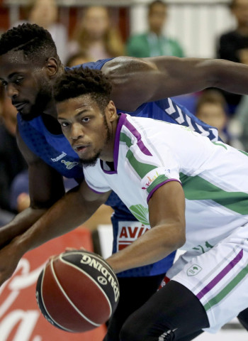 Merecida victoria del Delteco GBC ante el Unicaja Málaga (71-63)