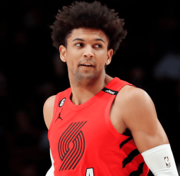 Matisse Thybulle se queda en los Portland Trail Blazers