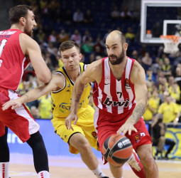 Golpe de autoridad del Olympiacos en Berlín (80-99)