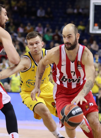 Golpe de autoridad del Olympiacos en Berlín (80-99)
