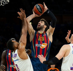 Baskonia coge aire a costa del CSKA Moscú (80-70)