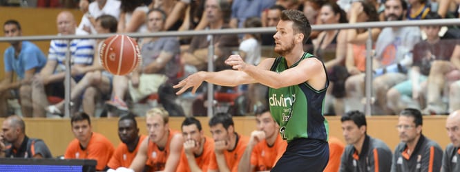 El Divina Seguros Joventut compite sin premio ante Valencia Basket (64-49)