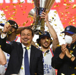 Ataman: "Lo siento por el Real Madrid, hizo un gran partido"