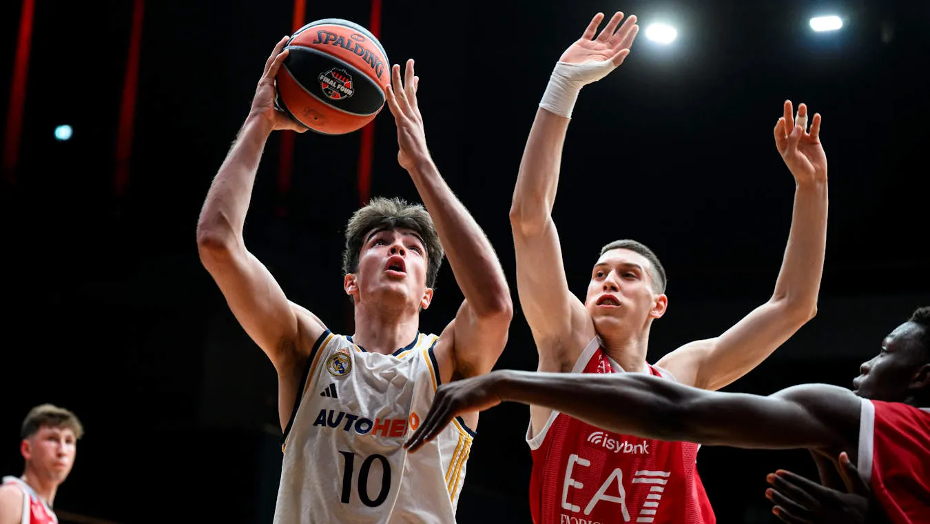 El Real Madrid comienza el ANGT como terminó, ganando, 92-67