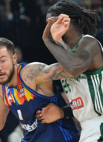 Panathinaikos se recupera en el LDLC Arena, 81-89
