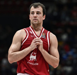 Kevin Pangos apunta de nuevo al Zalgiris Kaunas