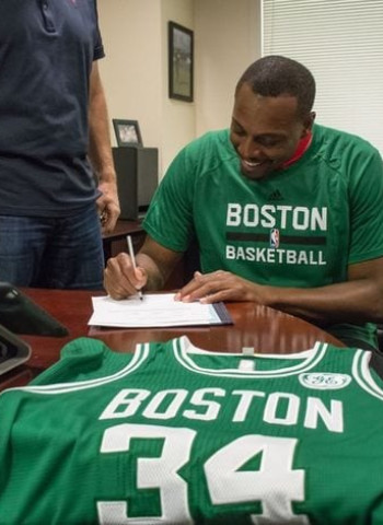 Paul Pierce se retira como jugador de los Boston Celtics