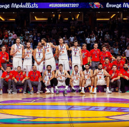 La selección española logra su sexta medalla seguida en Eurobasket