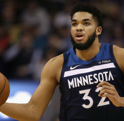 Karl-Anthony Towns, objetivo de los Boston Celtics