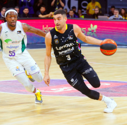 Shermadini abusa del Unicaja Málaga (91-84)