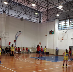 El Adareva se adjudica el partido inaugural del cuadro femenino del ‘XXIII Fred Olsen Express International Basketball Tournament’