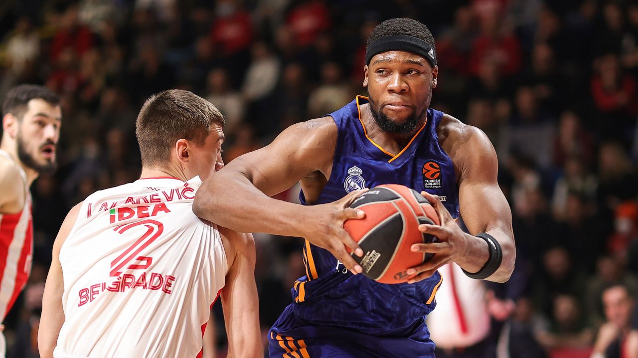 Derrota del Real Madrid ante el Estrella Roja en un final muy igualado (65-62)