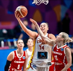 España sufre para superar a Chequia y volver a una semifinal europea (88-81)