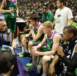 Apretada lucha por estar en los Playoff de la Liga Endesa