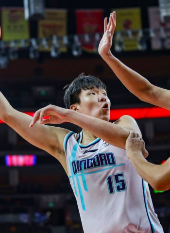 Yang Hansen: “el Nikola Jokic chino”