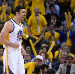 Zaza Pachulia, una año más en los Golden State Warriors