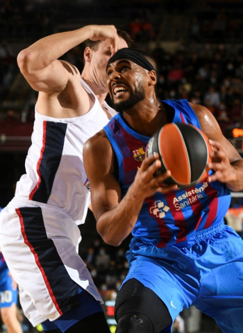 El Barça muestra orgullo y sale victorioso de la batalla rusa (81-73)