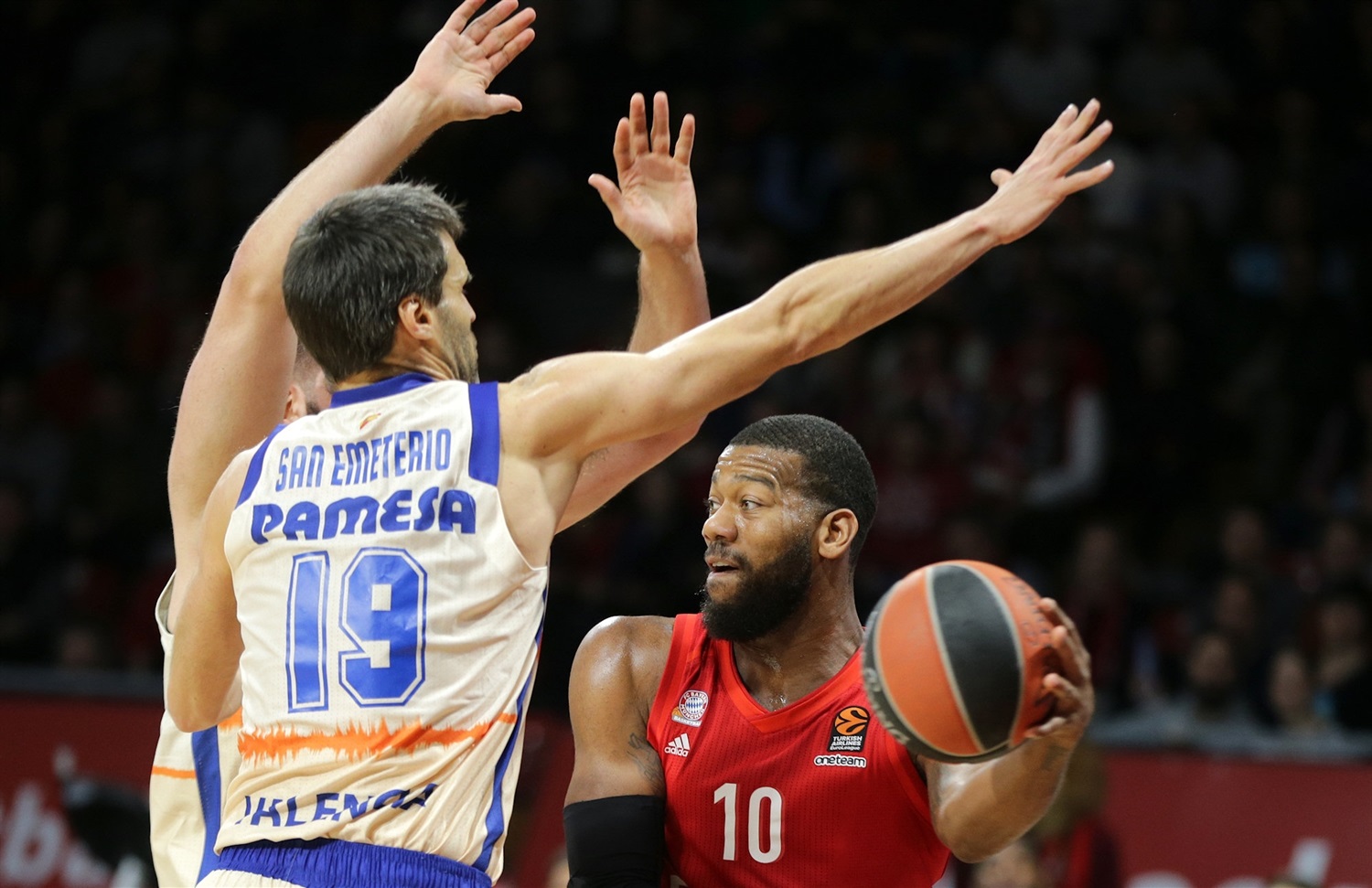 Partido duro, victoria importante para el Valencia Basket (59-66)