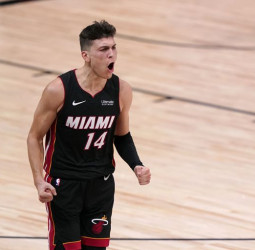 Los Heat ejecutan su opción sobre Tyler Herro