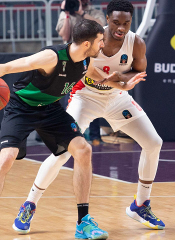 La Penya pierde la primera posición del grupo en la pista del Prometey, 95-90