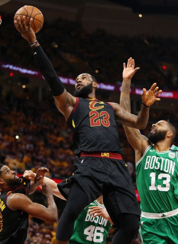 Los Cavaliers reaccionan de manera contundente (86-116)