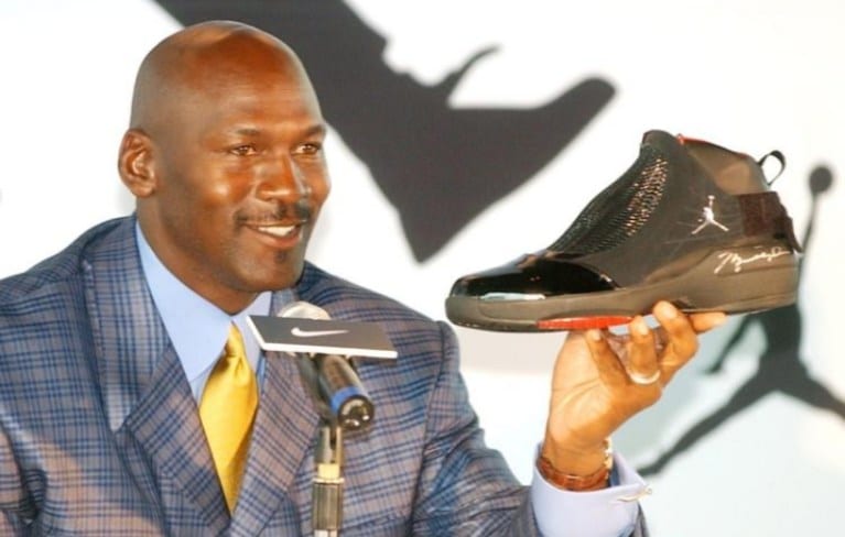 Las zapatillas son de Air: Jordan supera a sus rivales