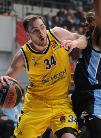 El ALBA Berlín se lleva un disputado encuentro ante el Zenit (81-83)