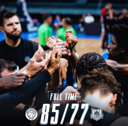 El Surne Bilbao pierde ante el París Basketball, (77-85)