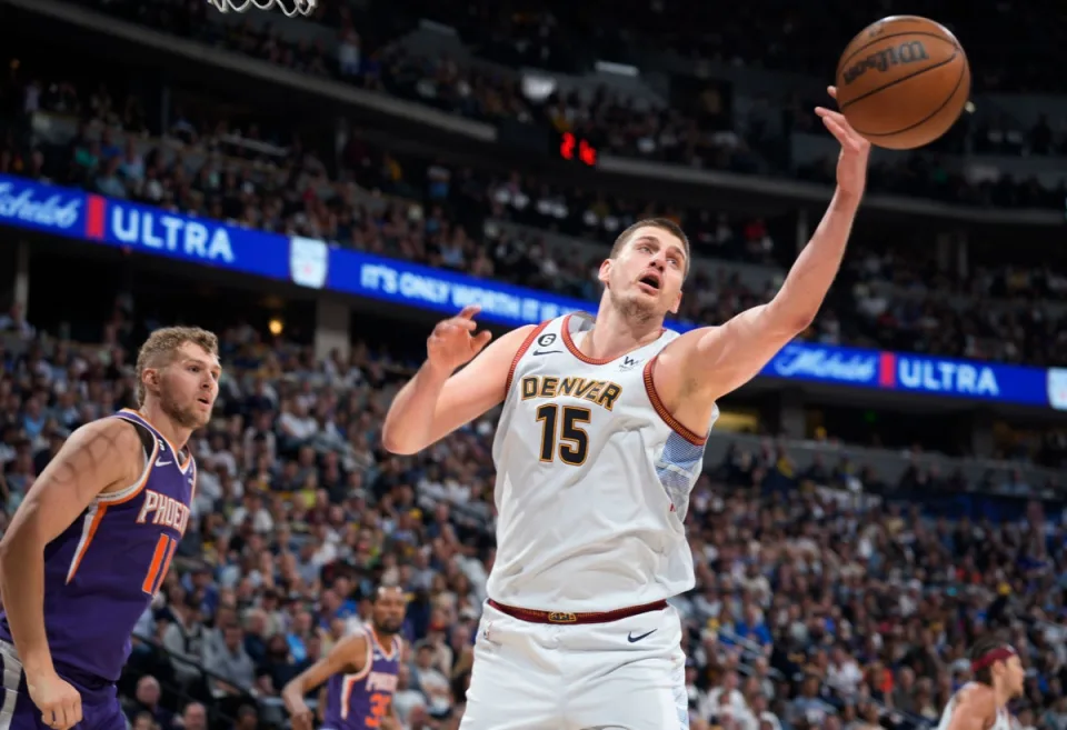 Nuggets doblegan a Suns y recuperan la delantera (102-118) [3-2]