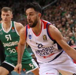 Micic y Beaubous guían al Efes sobre el Zalgiris (60-86)