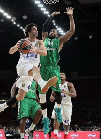 Si falla la opción de Rose, los Clippers pujarán por Teodosic