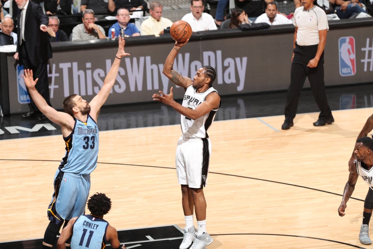 [2-0] Los Spurs a velocidad de crucero a ritmo de Leonard (82-96)