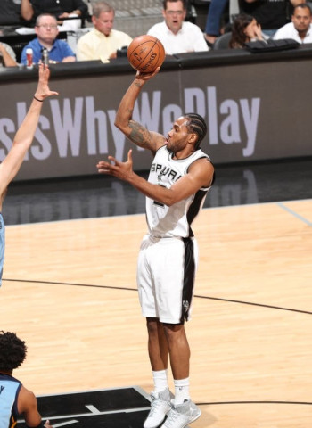[2-0] Los Spurs a velocidad de crucero a ritmo de Leonard (82-96)