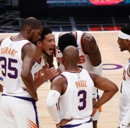 Booker adelanta a los Phoenix Suns (124-129) [2-1]