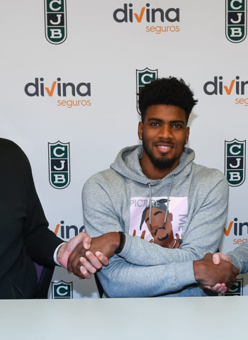 Shawn Dawson prolonga su contrato con el Divina Seguros Juventud hasta junio de 2020