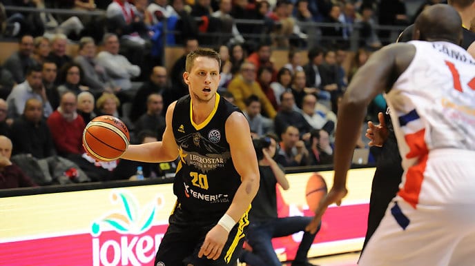 El Iberostar Tenerife tumba al campeón francés (61-73)
