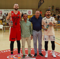 Arranca la pretemporada con victoria para el UCAM Murcia (75-73)