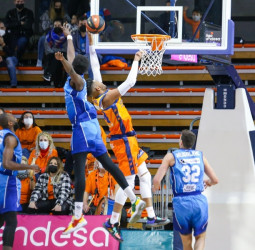 La racha taronja termina en Fuenlabrada (88-87)