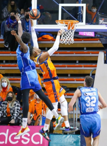 La racha taronja termina en Fuenlabrada (88-87)