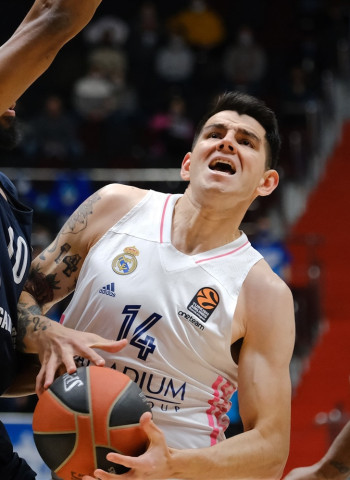 El Madrid logra una valiosa victoria en la cancha del Zenit (71-75)