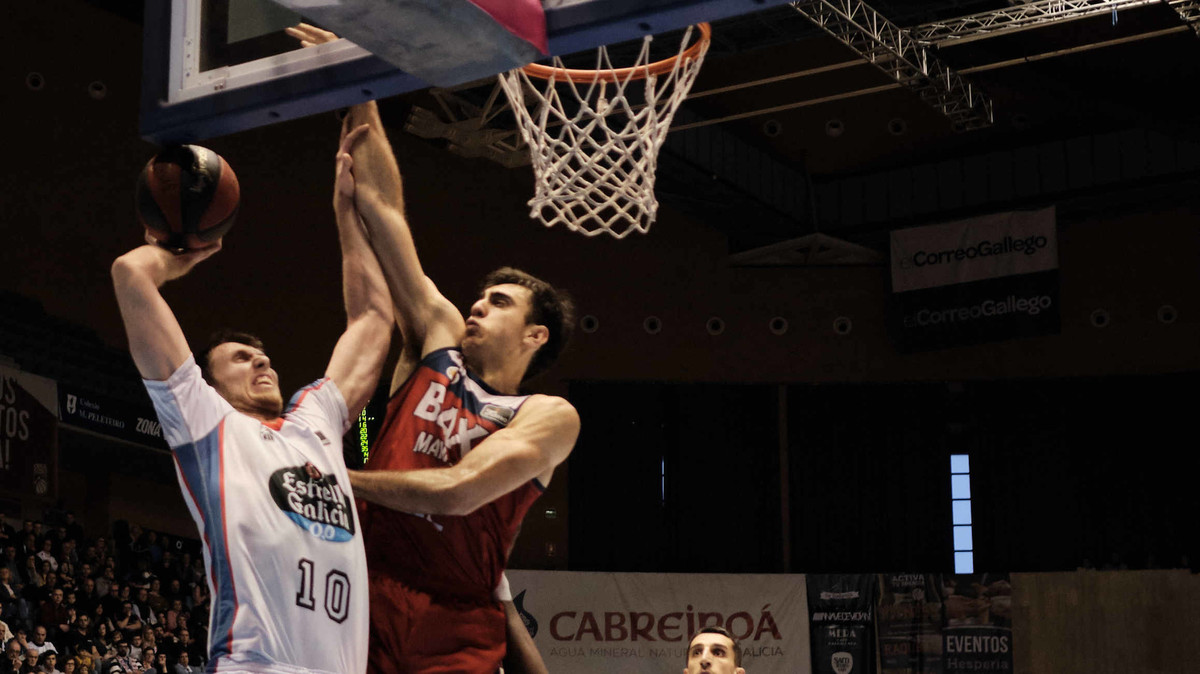 El Monbus Obradoiro se gusta ante el Baxi Manresa (97-83)