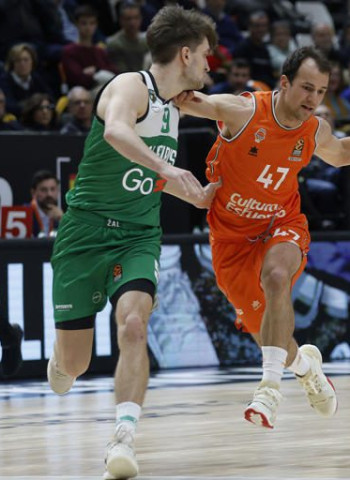Kevin Pangos, en la agenda del Unics Kazan